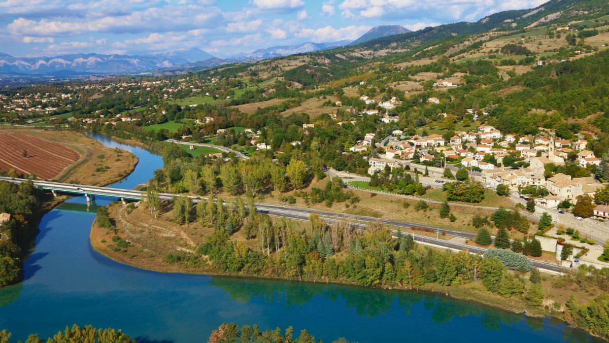 La Durance, rivière du Vaucluse où se situe la chambre d'hôtes L'Oréliane en Provence